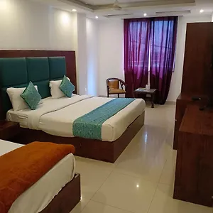 The Tark Near Igi Airport Delhi **** New Delhi